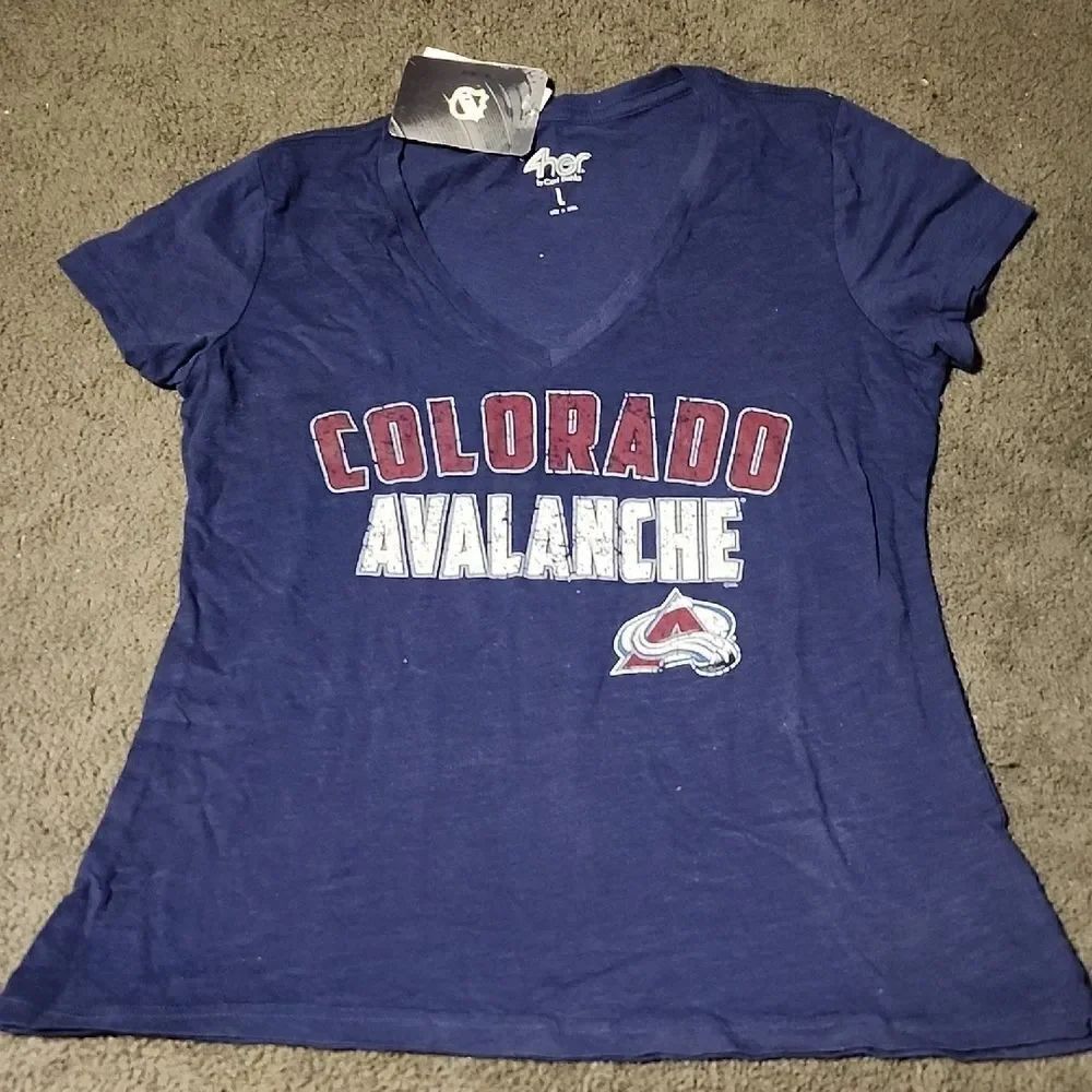 NHL Colorado Avalanche Women's Large V-Neck T-Shirt - New